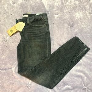 LEVIS skinny ankle jeans